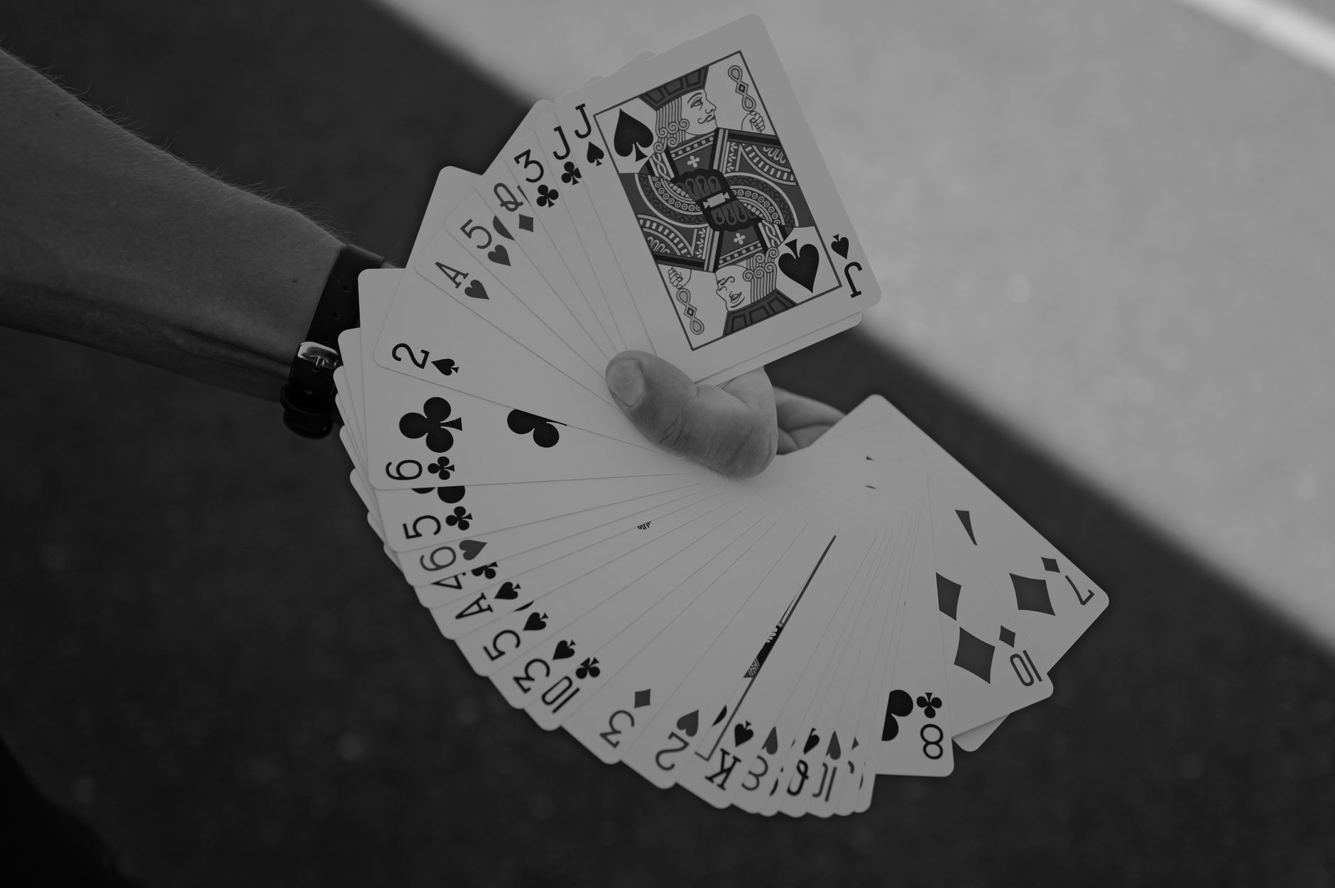 德州扑克ICM压力应对：三个核心策略与实战解析（实战示例）