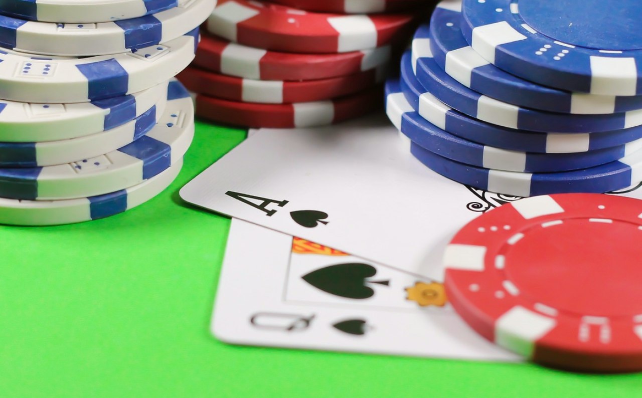 WSOP主赛Day3：Michael Mizrachi从短码到巨码的逆袭之路